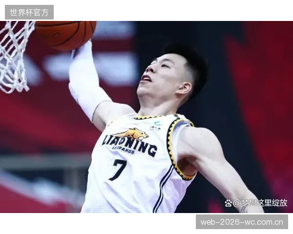 上海队通过引进张镇麟等内外援成功补强,阵容升级是夺冠的核心因素。 上海队通过引进张镇麟等内外援成功补强,阵容升级是夺冠的核心因素。